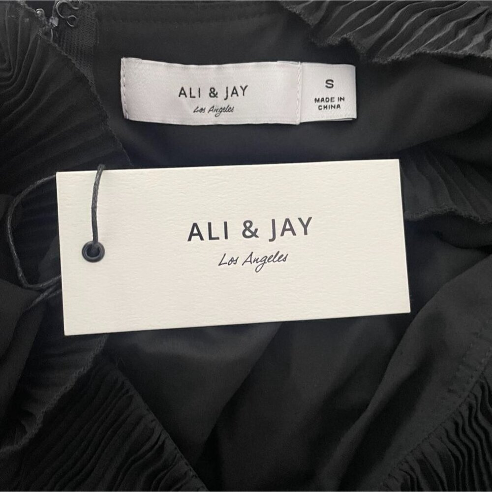 NEW Anthropologie Ali & Jay Los Angeles Size Small Romper Pleated Long Sleeve - Picture 10 of 10